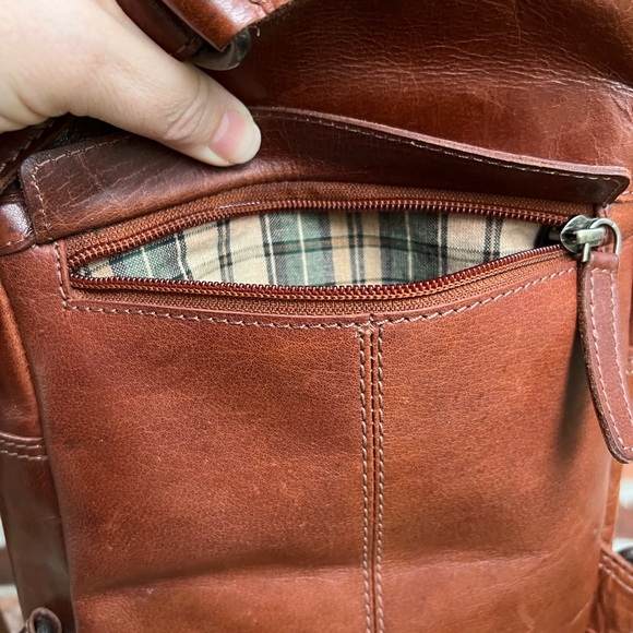 Wild West Brown Leather SlingBag - Picture 12 of 12